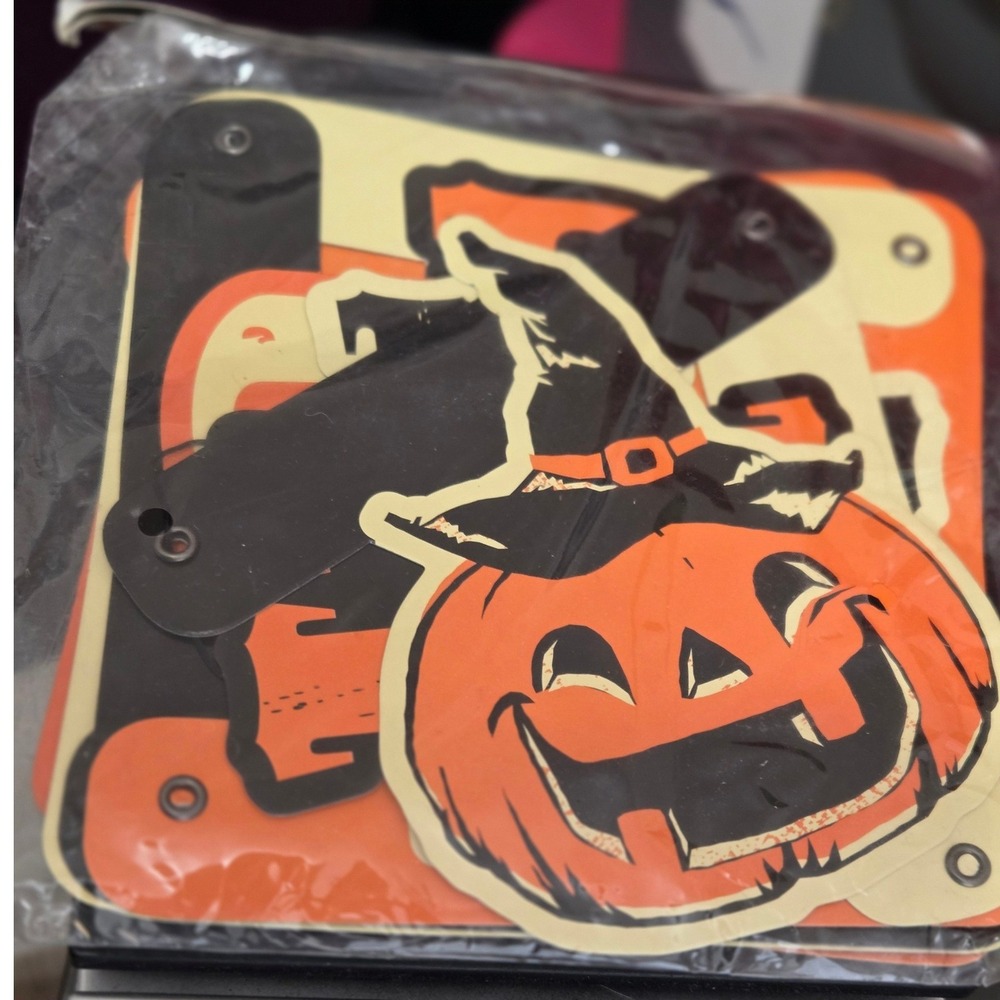 Target Happy Halloween Garland 2010 Vintage Style Pumpkin Witch Hat Banner 7.5ft